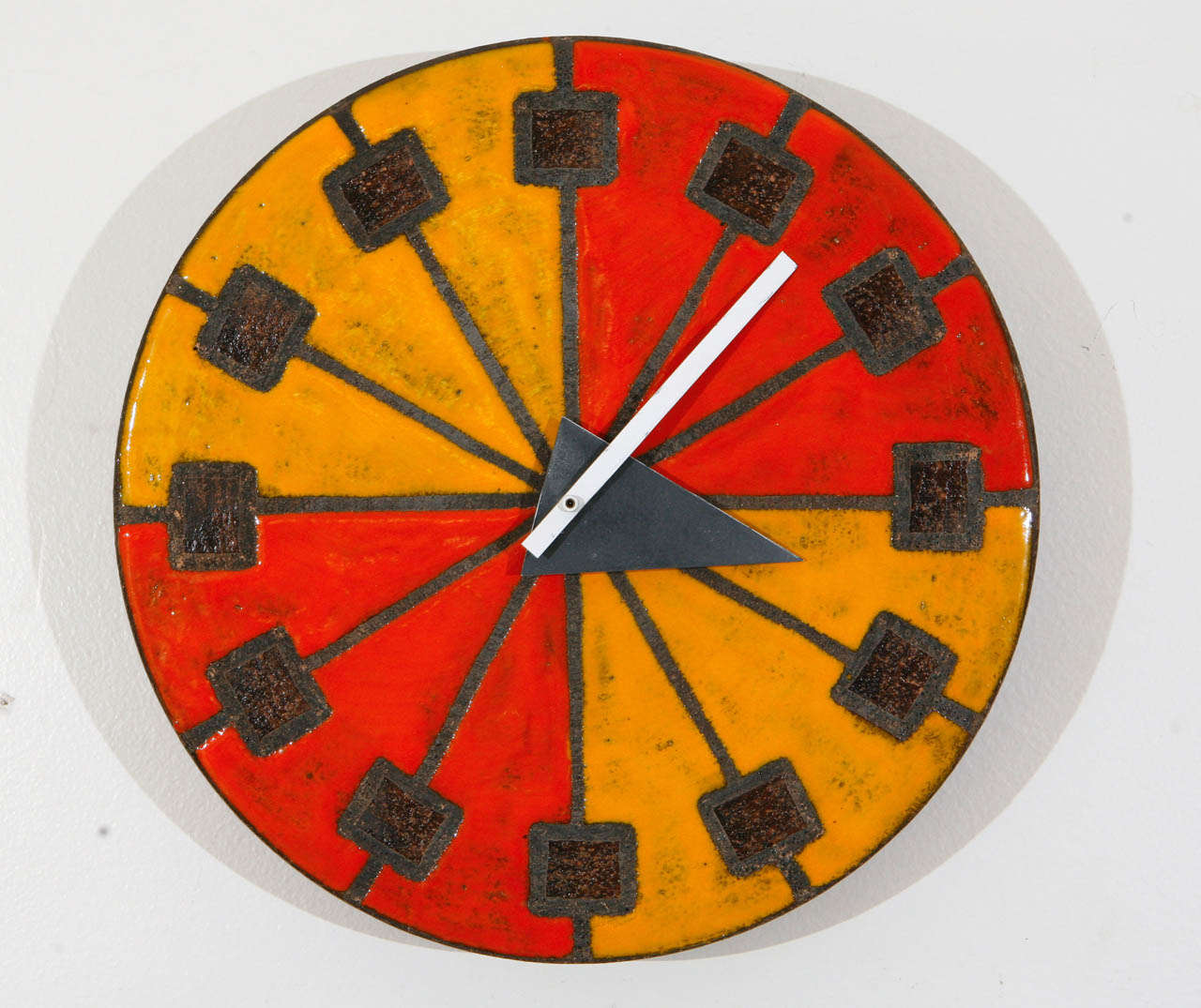 Italian Ceramic Mid-Century Clock In Excellent Condition In Los Angeles, CA