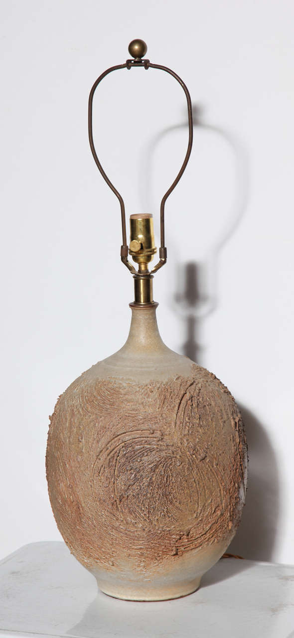 Grande lampe de table en poterie à relief en terre de Lee Rosen Design Technics, années 1950 en vente 2