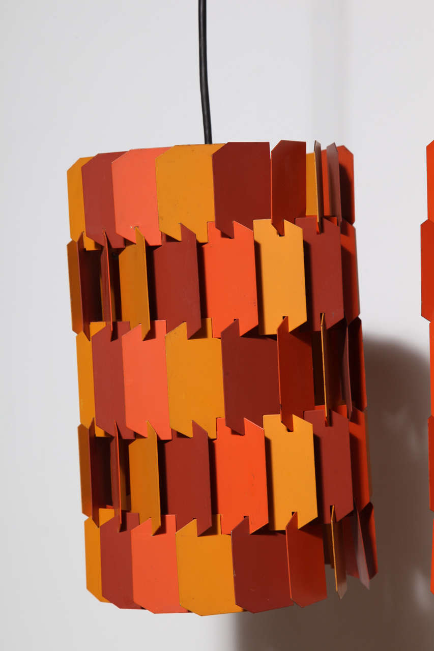 Scandinave moderne Paire de suspensions « Facet Pop » orange et rose de Louis Weisdorf pour Lyfa  en vente