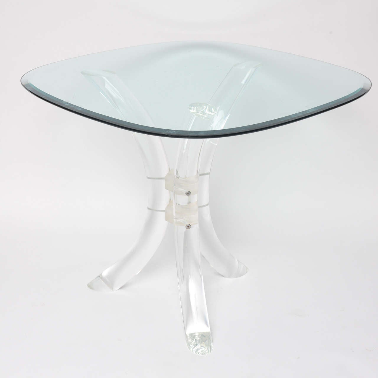 Simply chic.. Lucite Table at 1stdibs