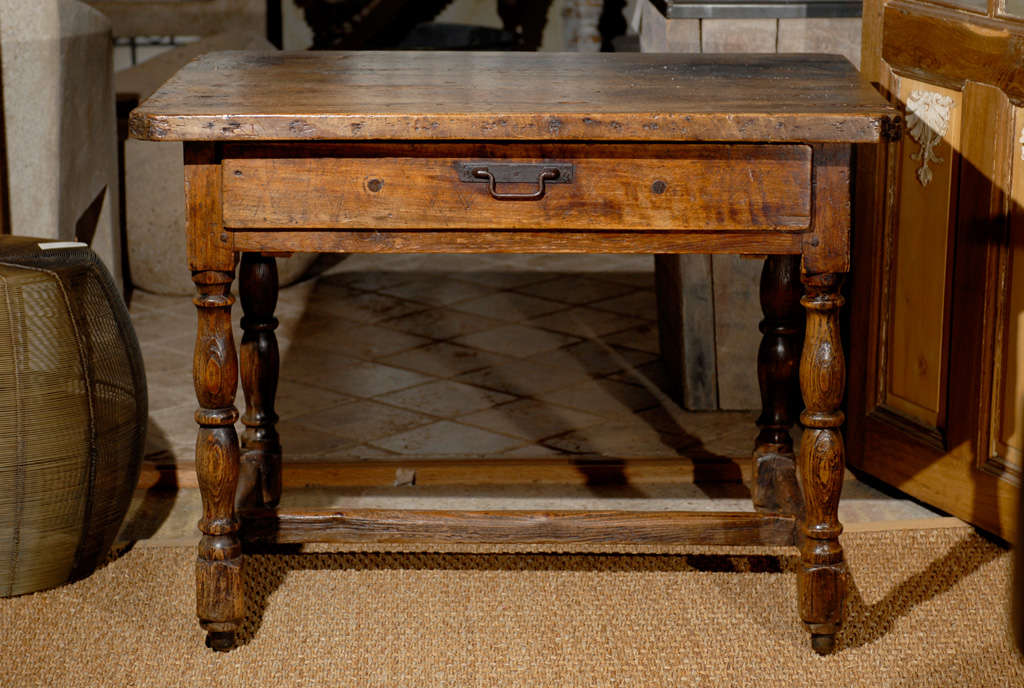 19th c. Writing Desk For Sale 3