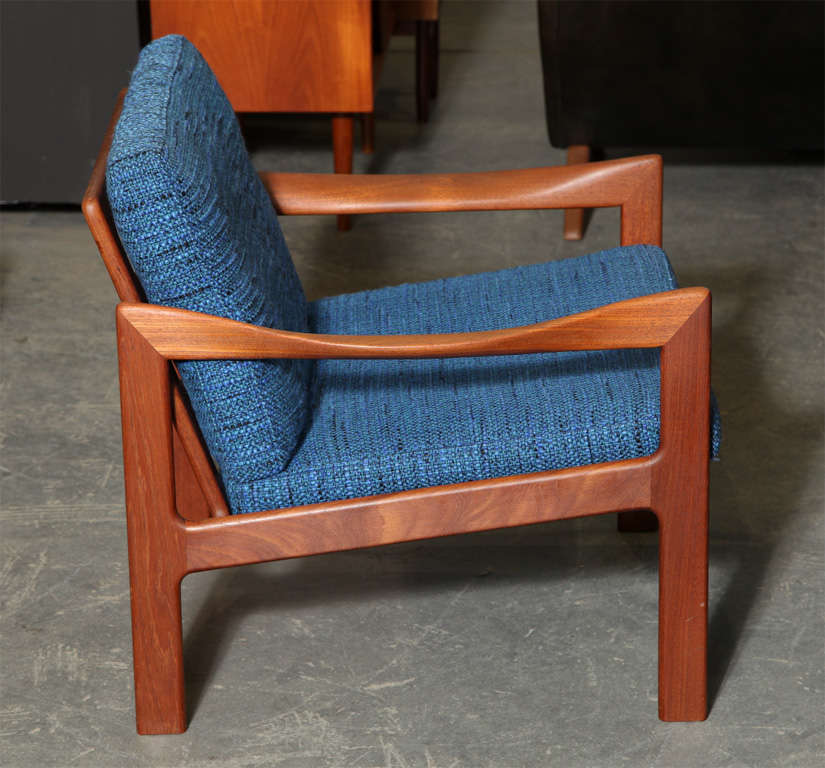 Mid-20th Century Pair of Teak and Blue Armchairs by Illum Wikkelso