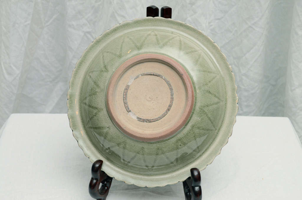 18th Century and Earlier Celadon Plate on Stand