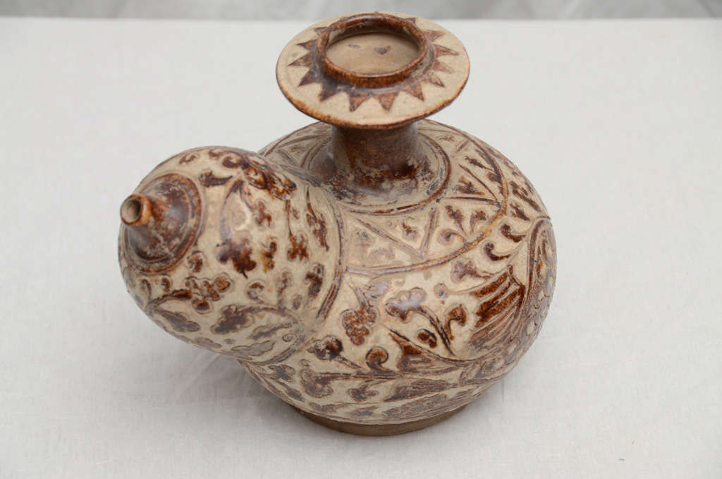 Late 18thC. Thai Kendi in Classic Form