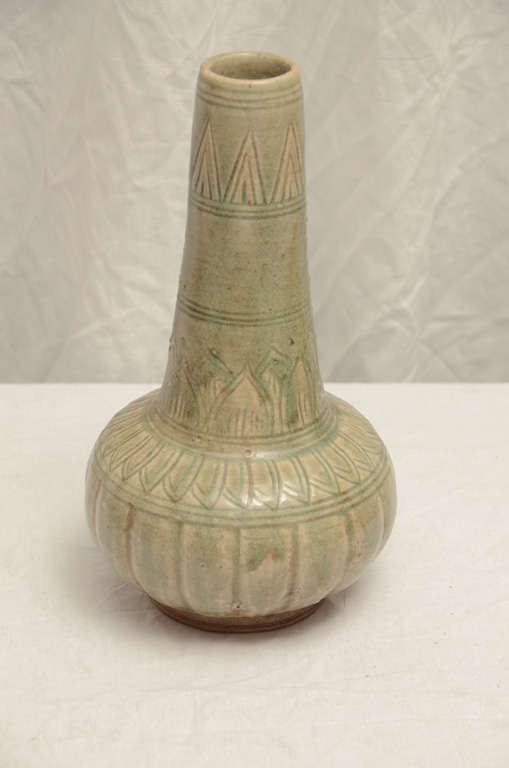 Thai Vase 1