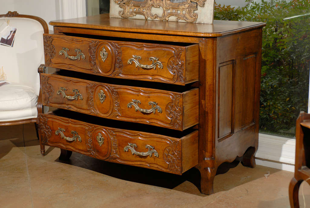 1760s French Louis XV Period Three-Drawer Walnut Serpentine Commode from Lyon 1