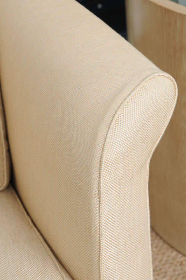Comfortable & Deep Seated Linen Moroso Sofa 2