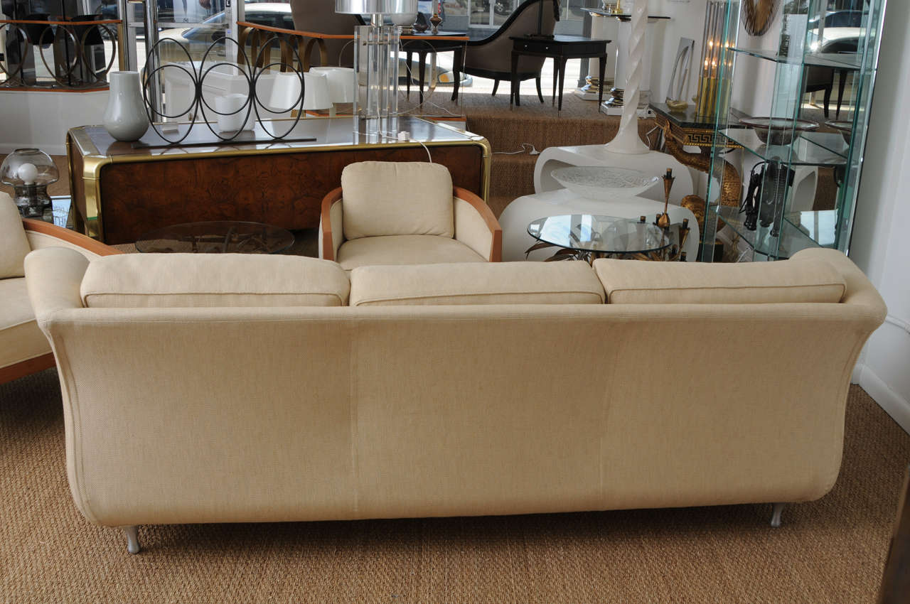 Comfortable & Deep Seated Linen Moroso Sofa 3