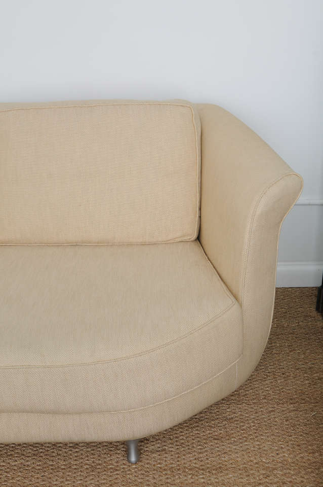 Comfortable & Deep Seated Linen Moroso Sofa 4