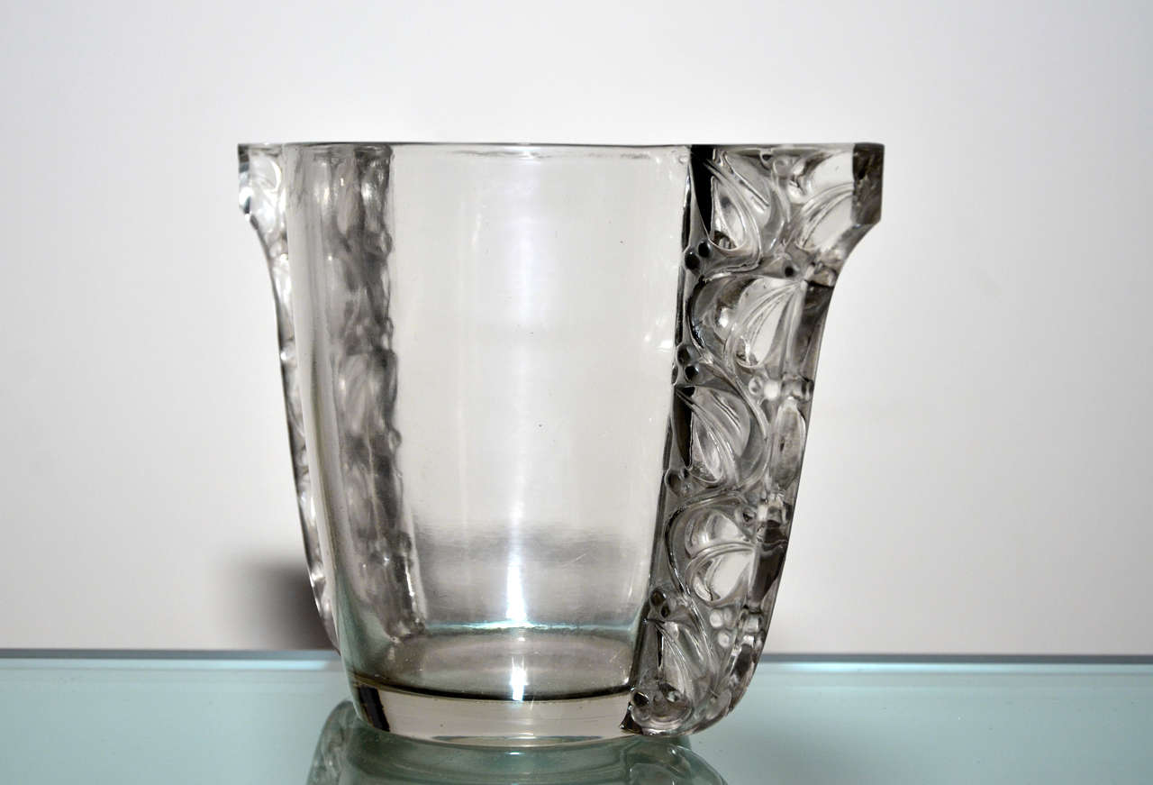 French Vase Honfleur by René Lalique For Sale