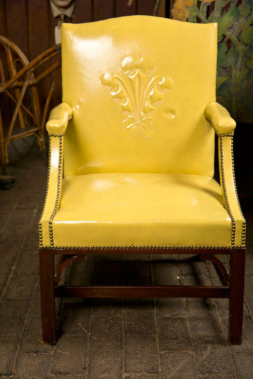 Mid-20th Century Pair of Leather Armchairs by Grosfeld House