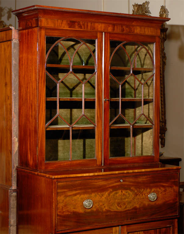 George III English Mahogany Secretary Bookcase In Excellent Condition In Atlanta, GA