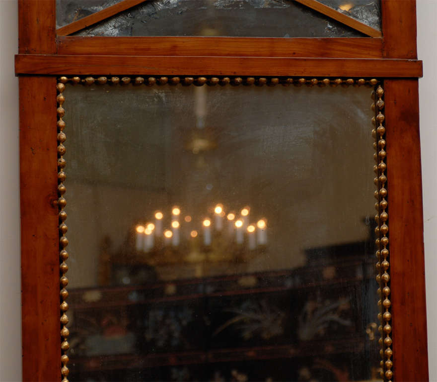 Early 19th Century Neoclassical Italian Fruitwood and Parcel Gilt Mirror 1