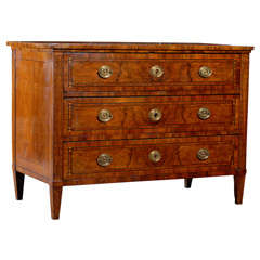 Late 18th Century Italian Neoclassical  Walnut Commode with Paquetry Inlay