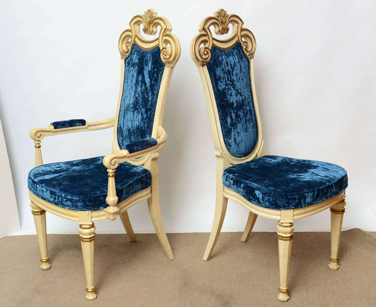 American Set of 10 Vintage Hollywood Regency Venetian Carved Dining Chairs