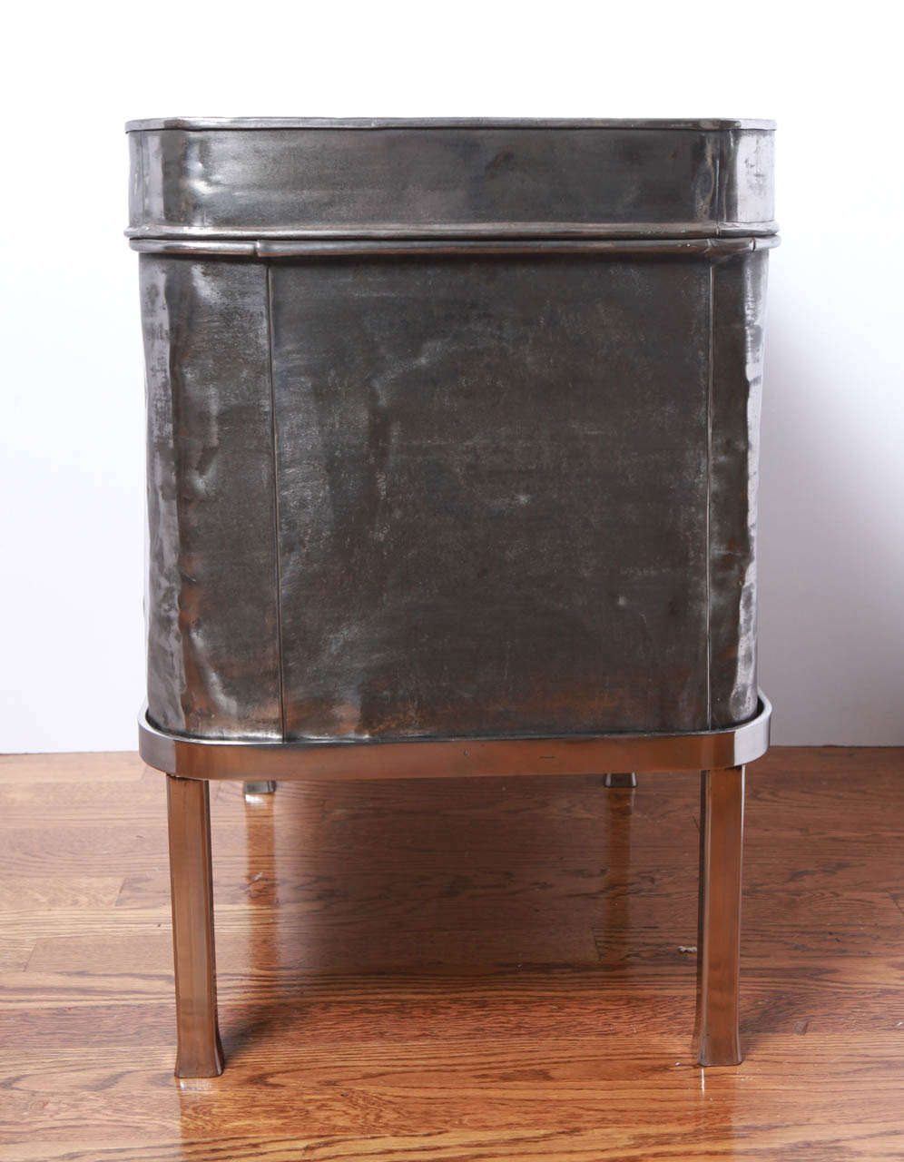 19th Century Steel Hat Box For Sale 1
