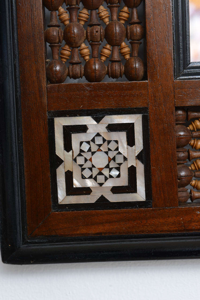 Miroir oriental en bois sculpté 3