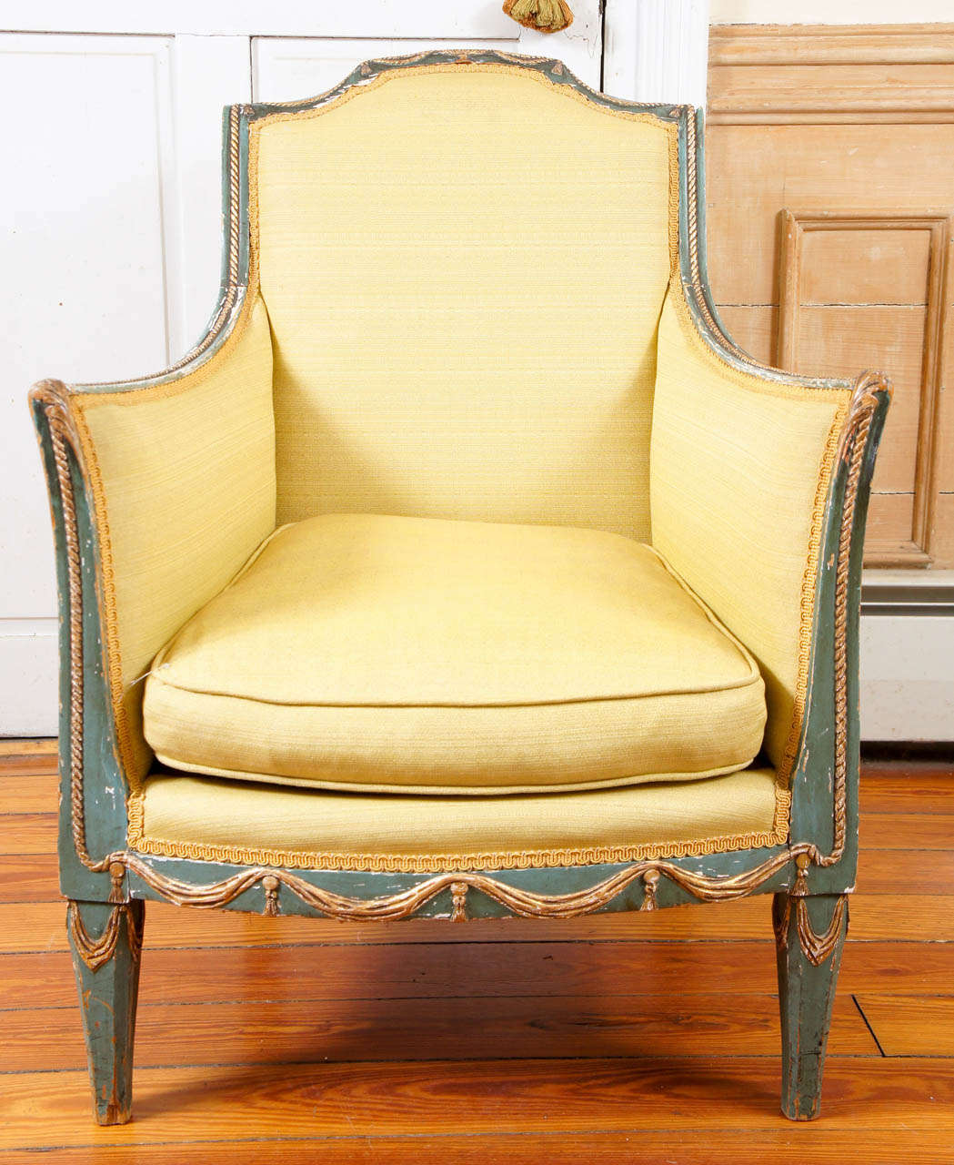 Mid-20th Century Pair of Green Italian Neoclassical Style Painted and Parcel-Gilt Armchairs For Sale