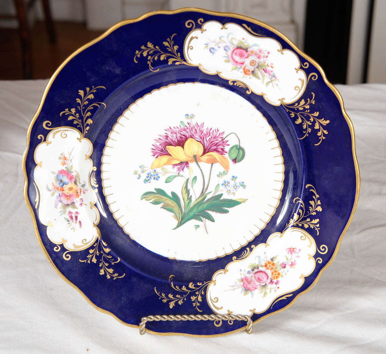 19th Century Similar Pair of Ridgway Porcelain Service Plates For Sale
