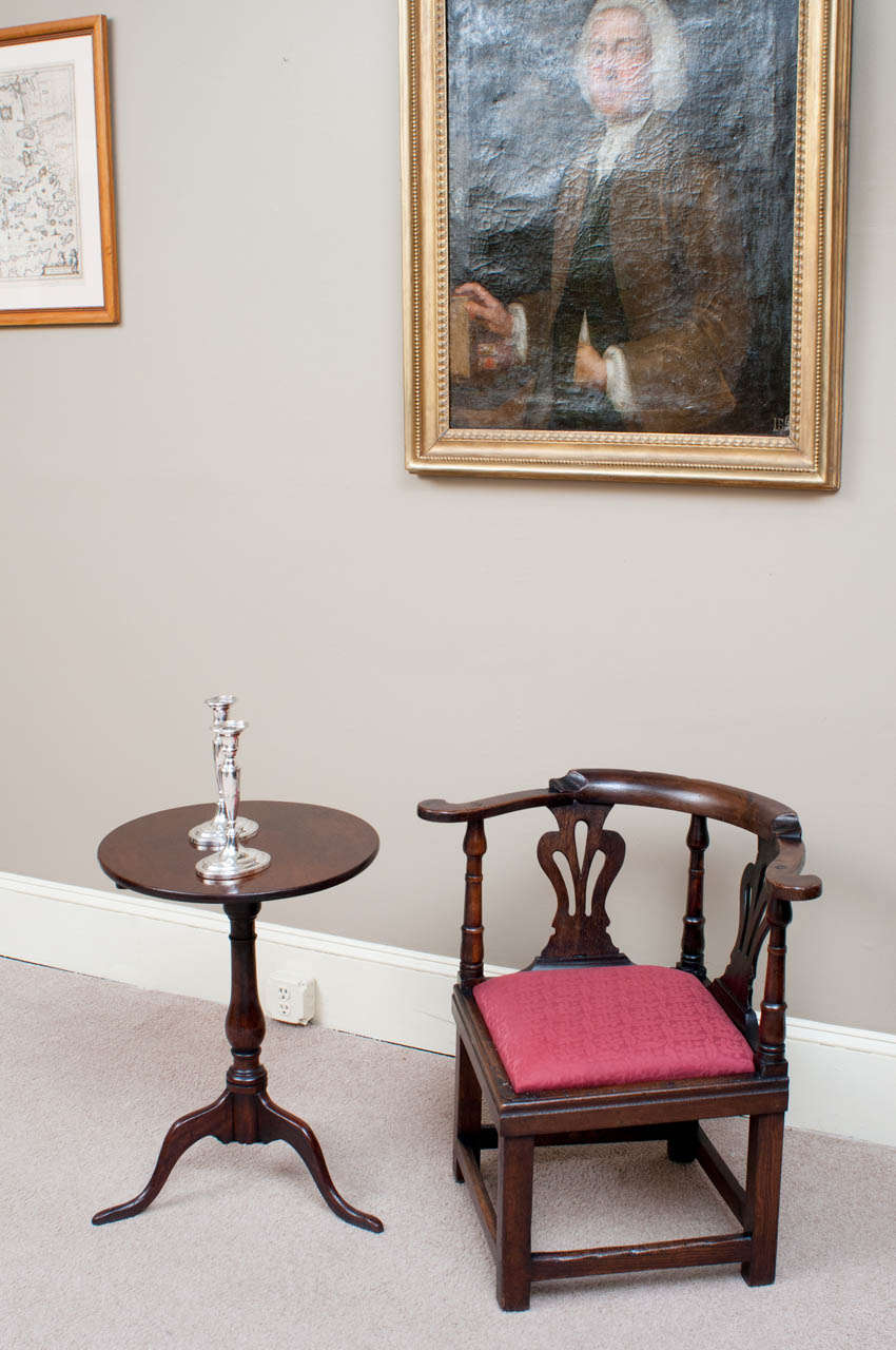 18th Century and Earlier Early Georgian Country Corner Chair