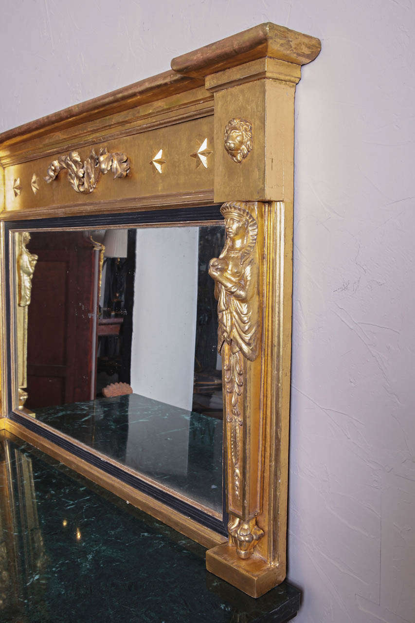 Miroir de cheminée Regency doré à l'eau avec dorure en vente 1