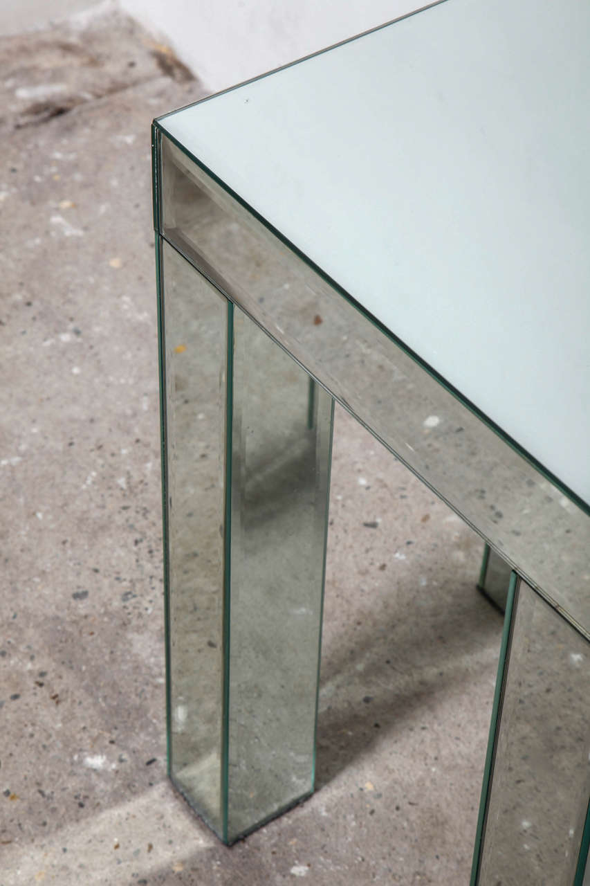 Mid-Century Modern Mirror Pied-de-Stalle Tables