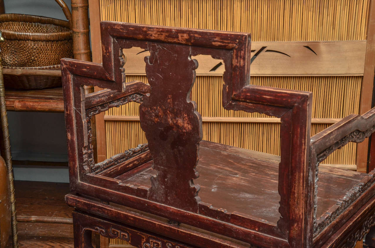 Early 19th Century Qing Dynasty Shanxi Carved Scholar's Open Armchair For Sale 1