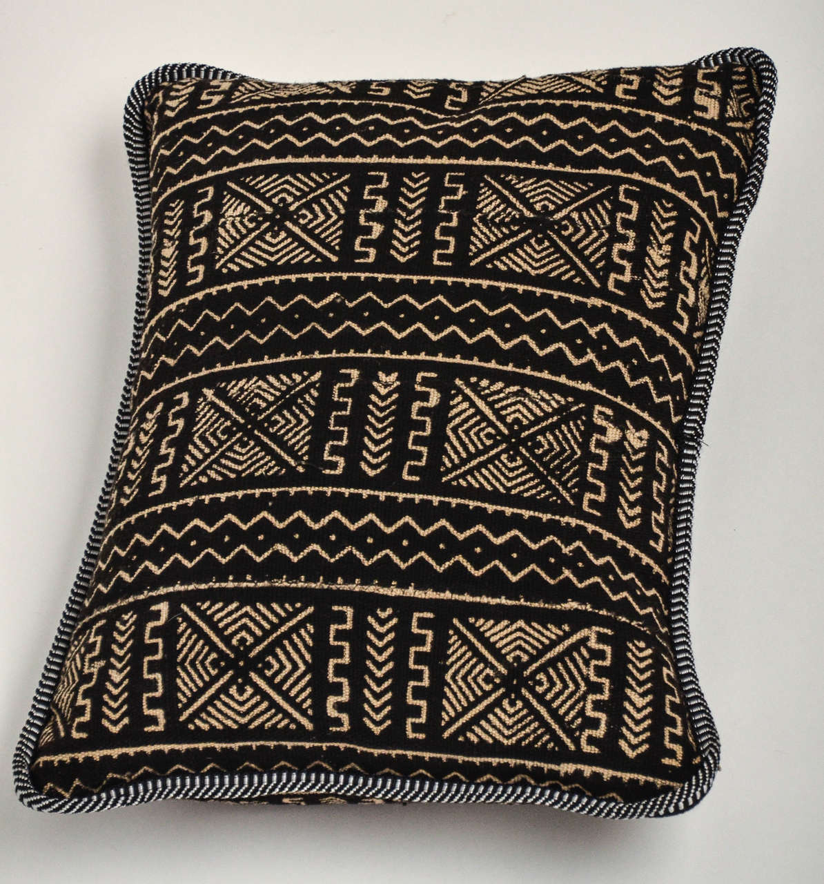 Moroccan Throw Pillows at 1stdibs
