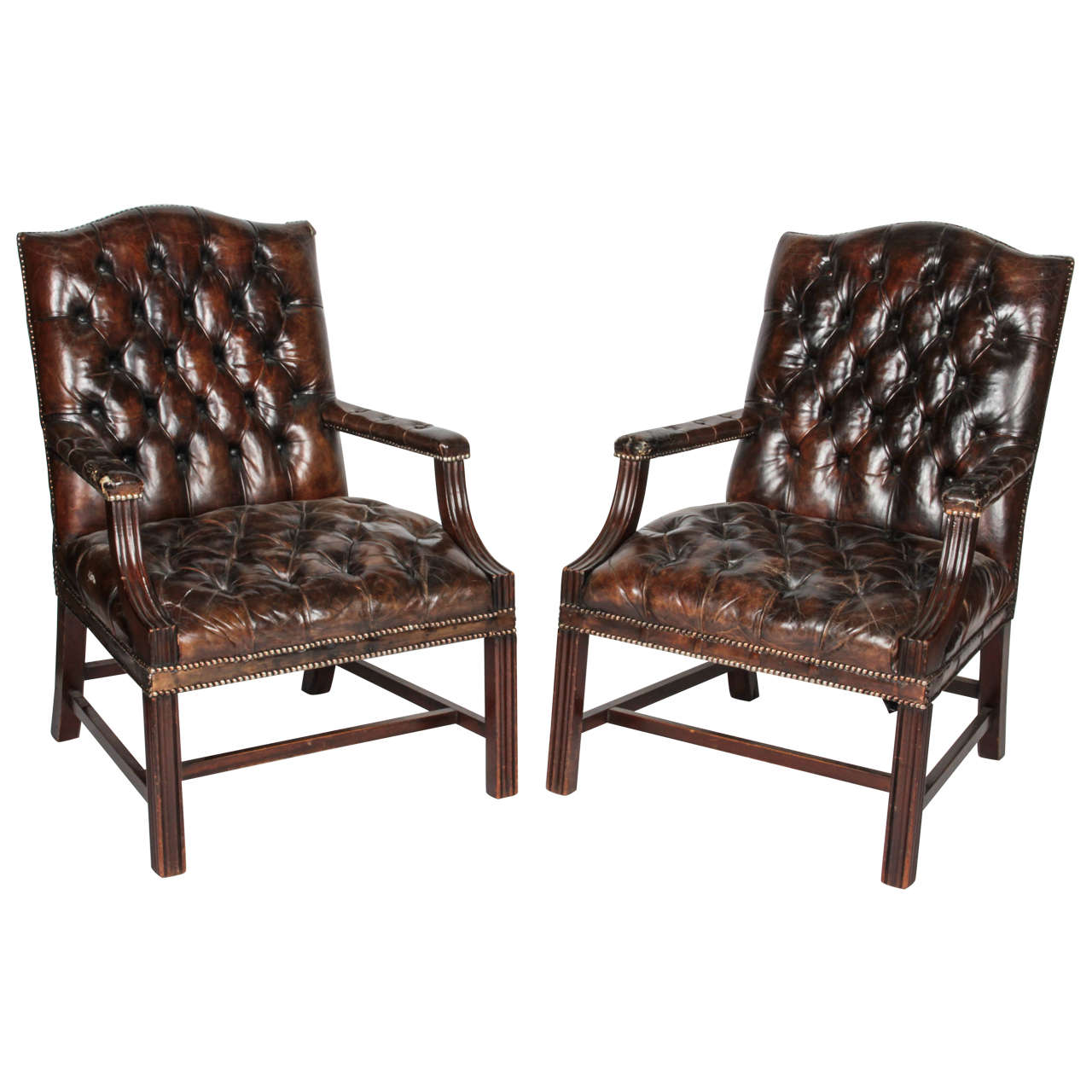 Pair of Brown English Tufted Leather Chesterfield Armchairs For Sale