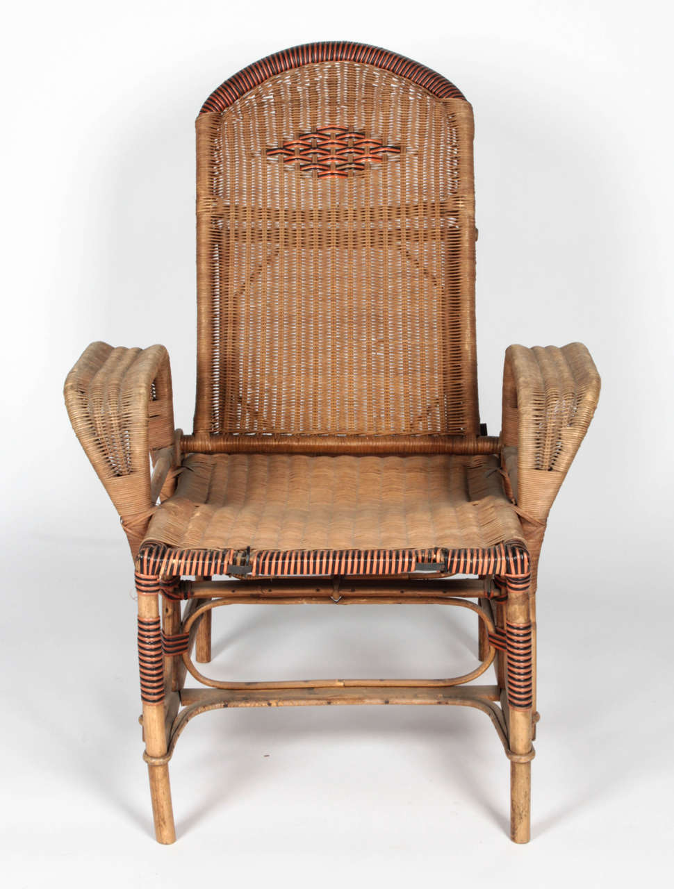 Art Deco Reclining Wicker Lounge Chair with Detachable Foot Rest 3