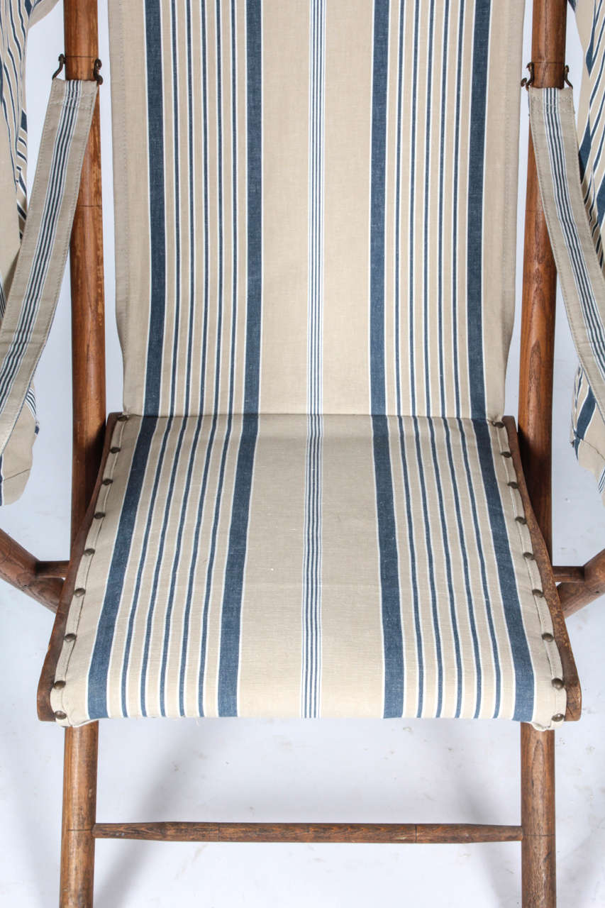 beach chairs with canopy