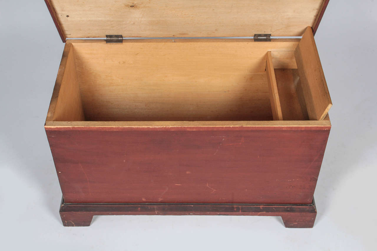 Antique Wooden Pine Chest In Good Condition In New York, NY