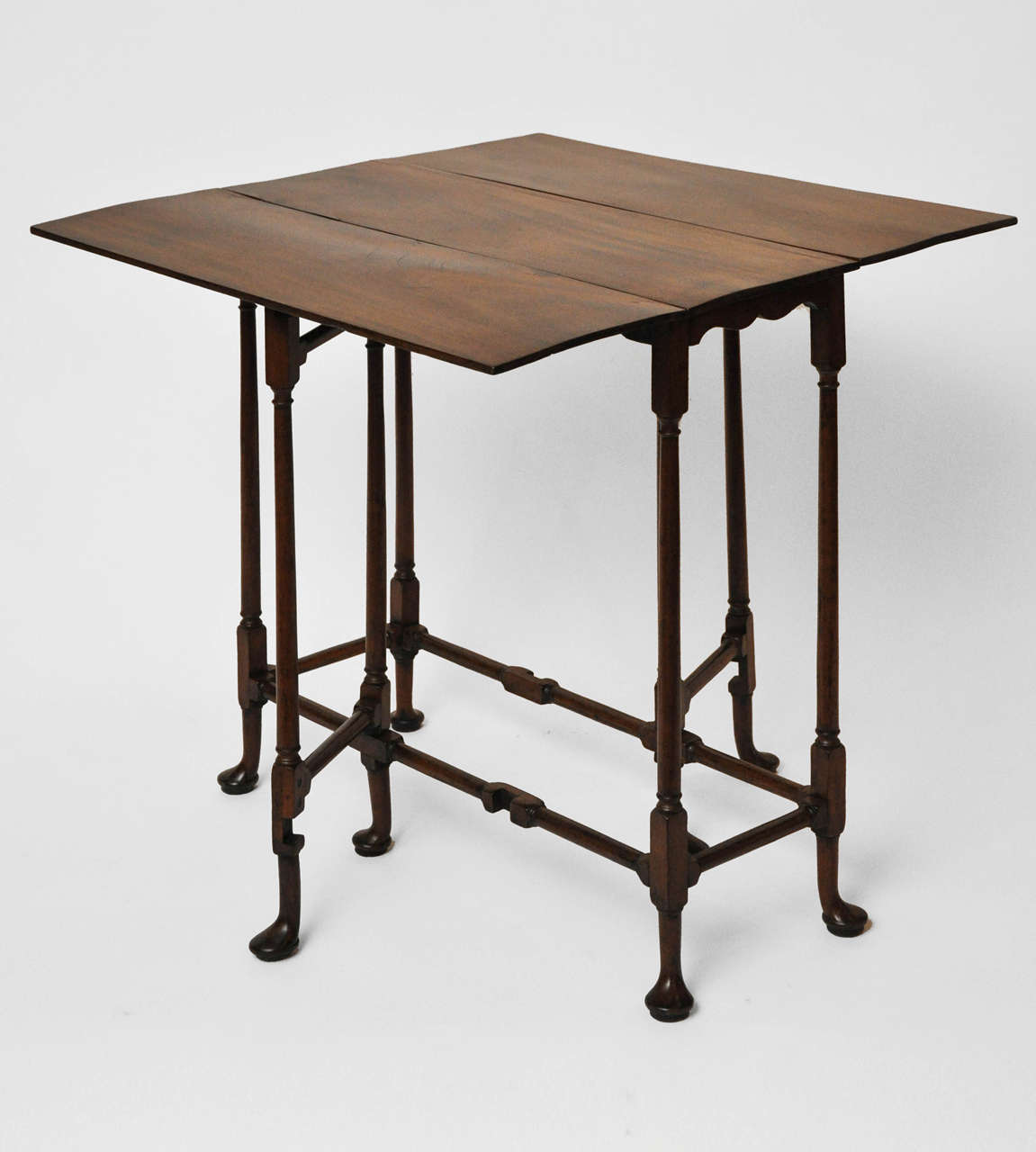 George III Mahogany Spider-leg Drop-leaf Table, Circa 1790