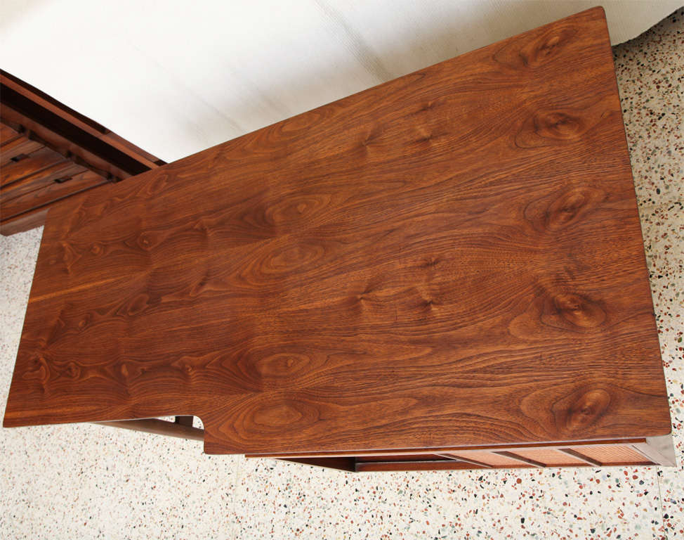 Smart Hooker Mid Century Walnut Floating Top Desk 3