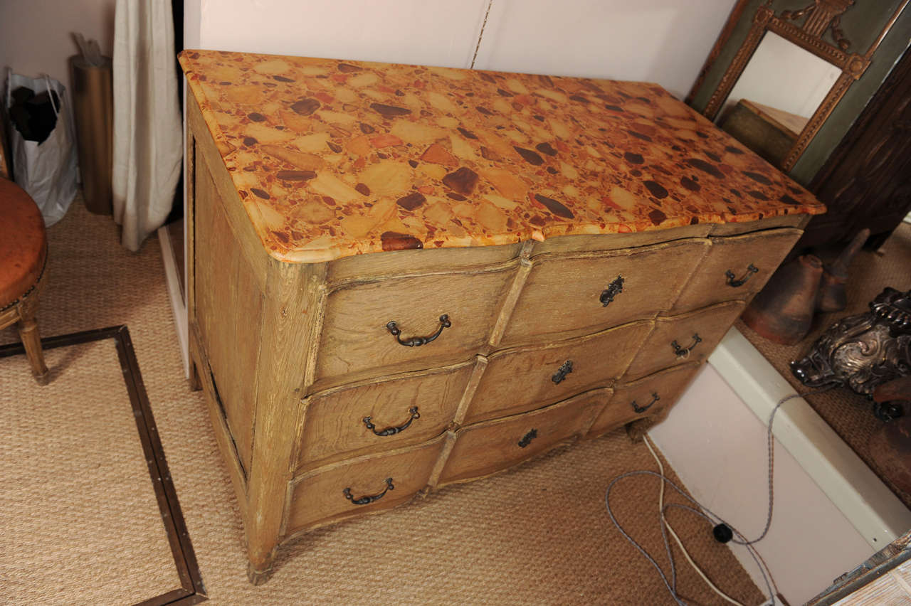 18th Century and Earlier French 18th Century commode For Sale