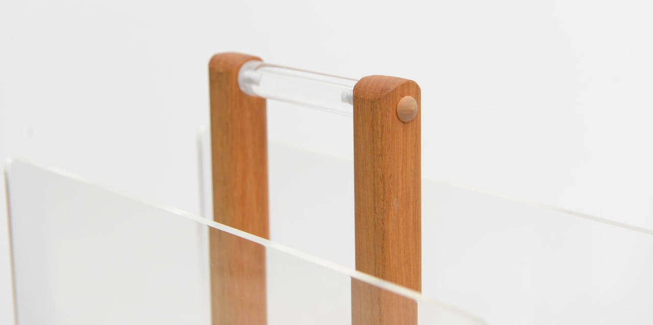 Vieux Porte-revues en chêne et Lucite 5