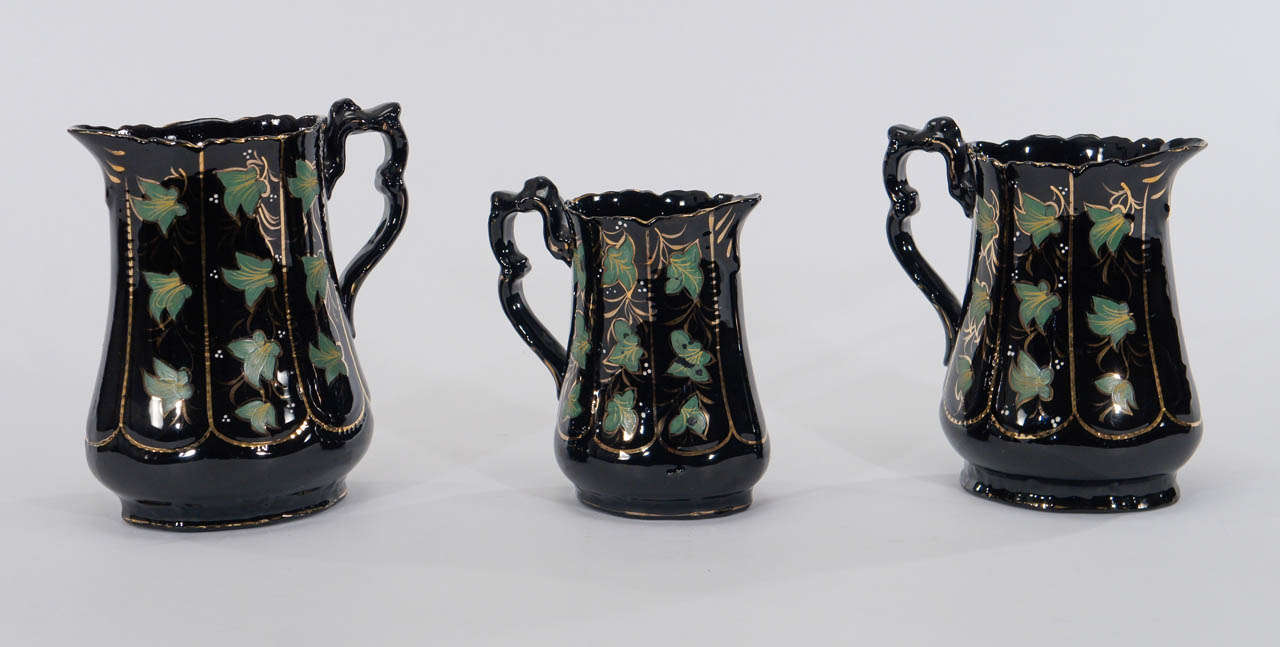 Three 18th Century Jackfield Pitchers with Hand-Painted Ivy and Gilt Decoration 3