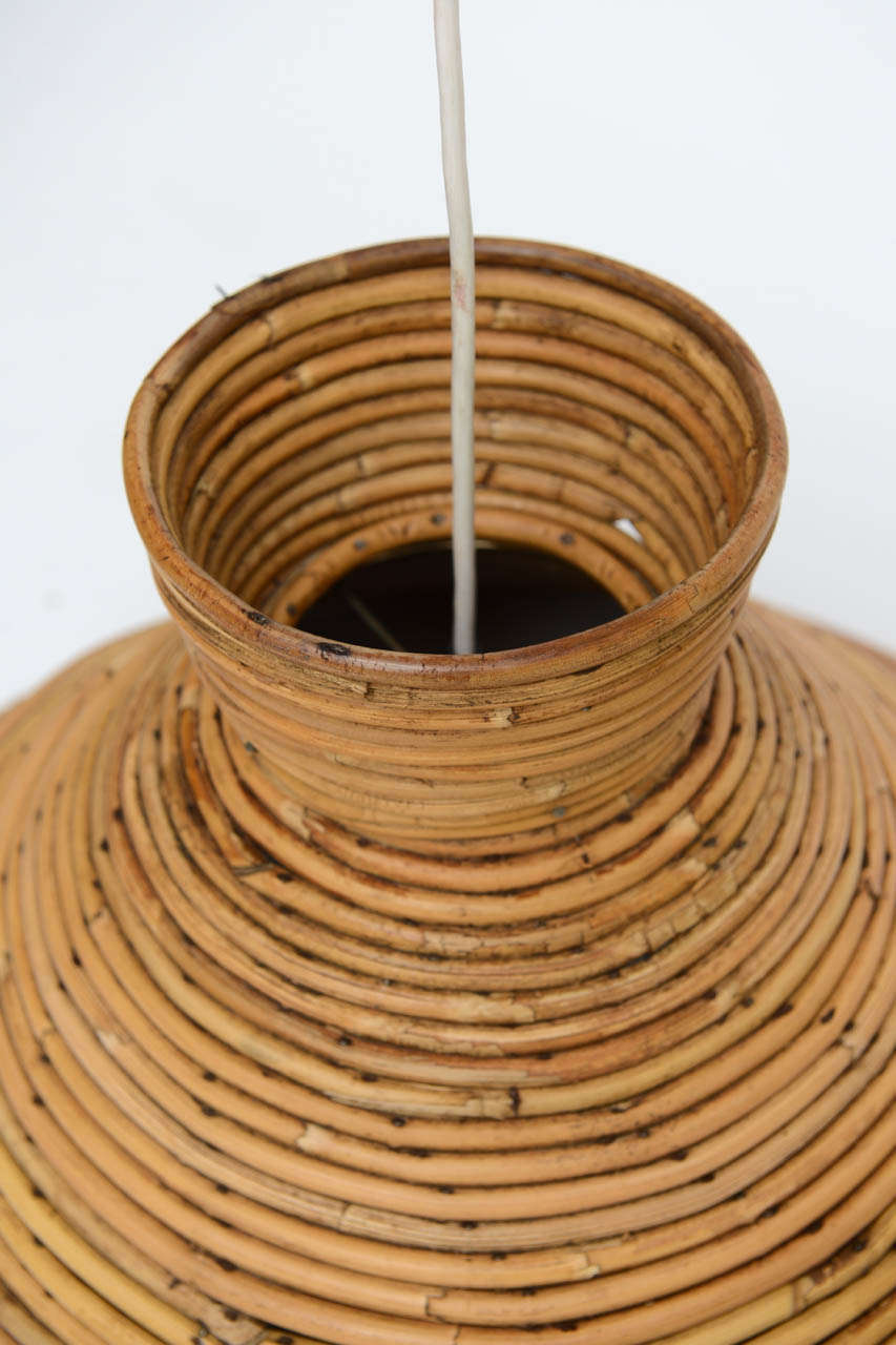 Großformatige Rattan Pendelleuchte - Flare Top (Gehstock)