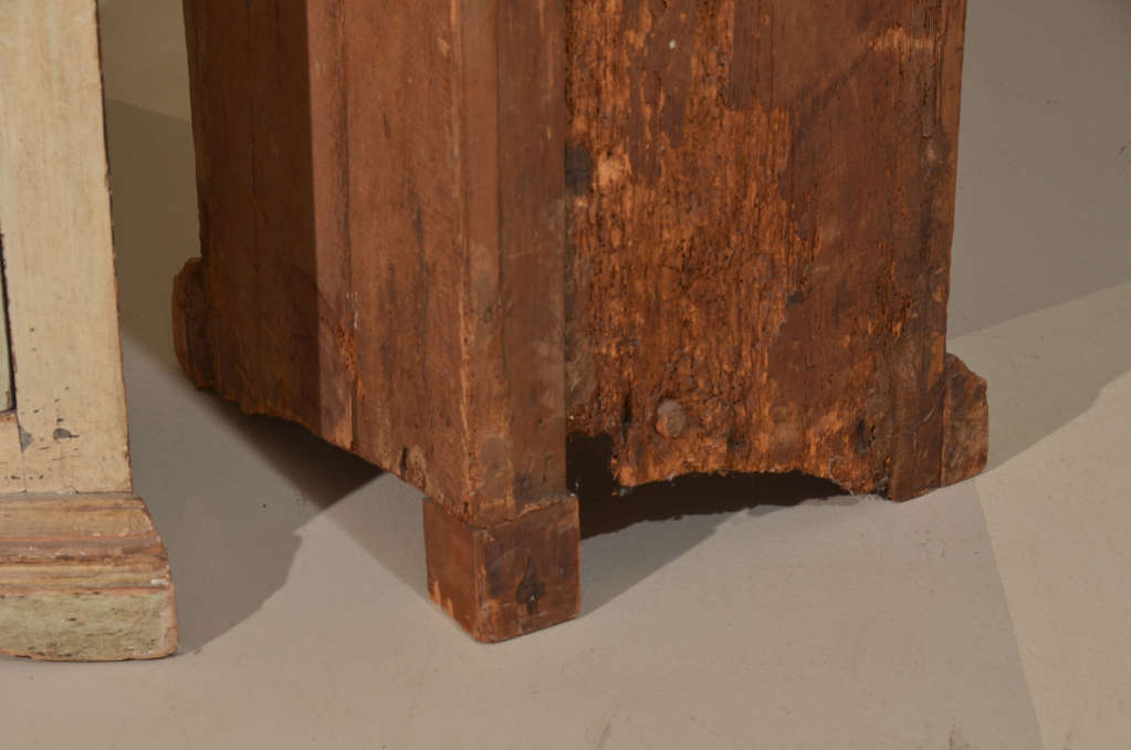Wood Pair 18th Century Italian Neoclassical Painted Corner Cabinets