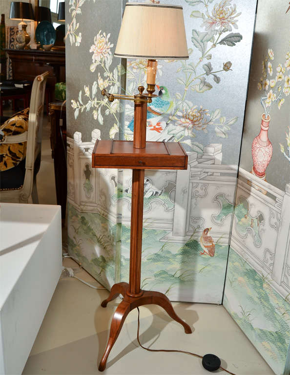 Wonderful Edwardian Mahogany Lamp on Stand, circa 1900