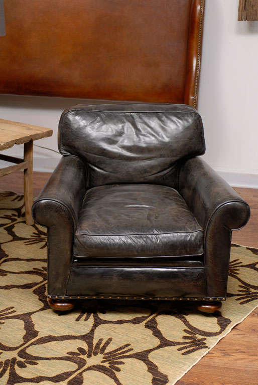 black leather chair For Sale 1