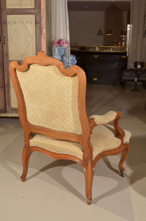 20th Century Stunning Louis XV Style Fruitwood Fauteuil For Sale