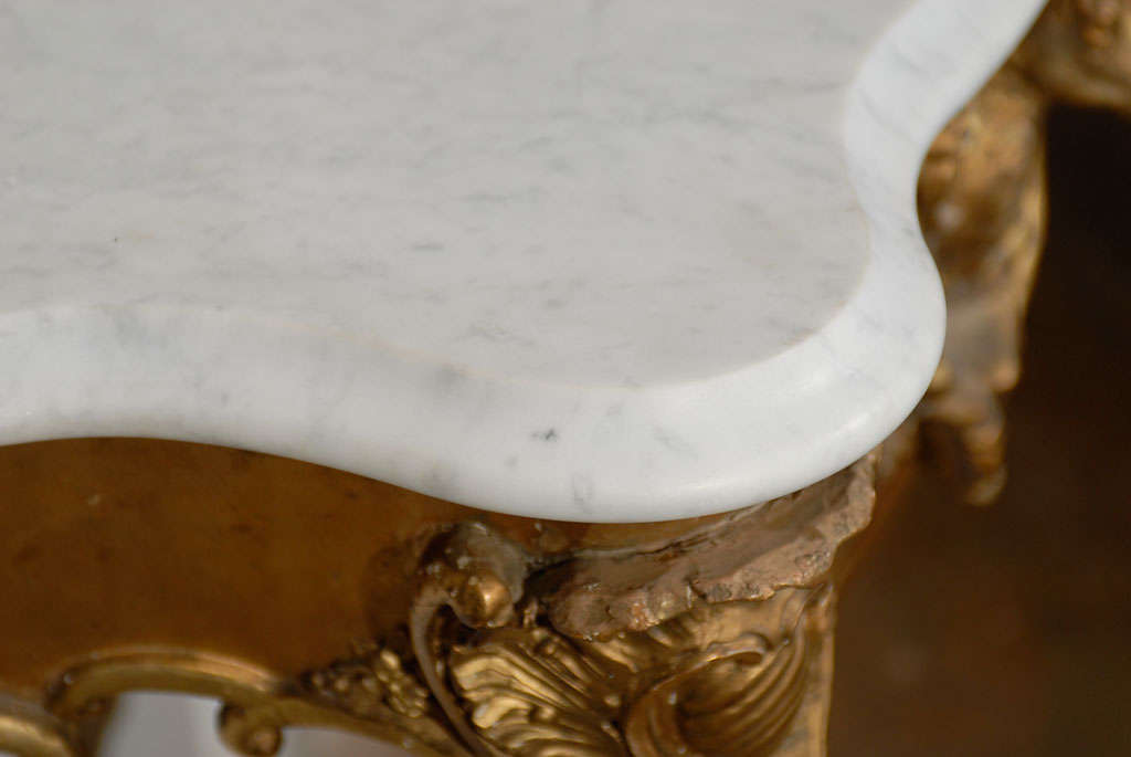 French Rococo Revival 1850s Console Table with Carrara Marble Top and Gilt Base 3