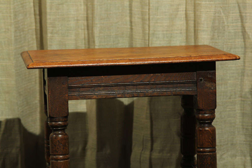English Early 20th Century Jacobean Style Walnut Pub Table For Sale