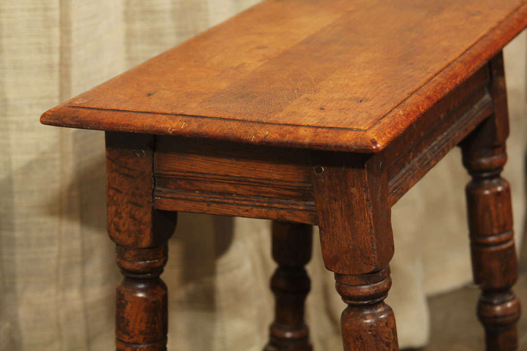 Early 20th Century Jacobean Style Walnut Pub Table For Sale 3