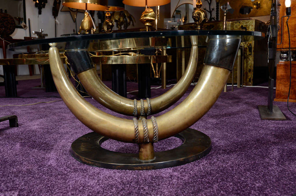 Low Table in Solid Bronze In Good Condition For Sale In New York, NY