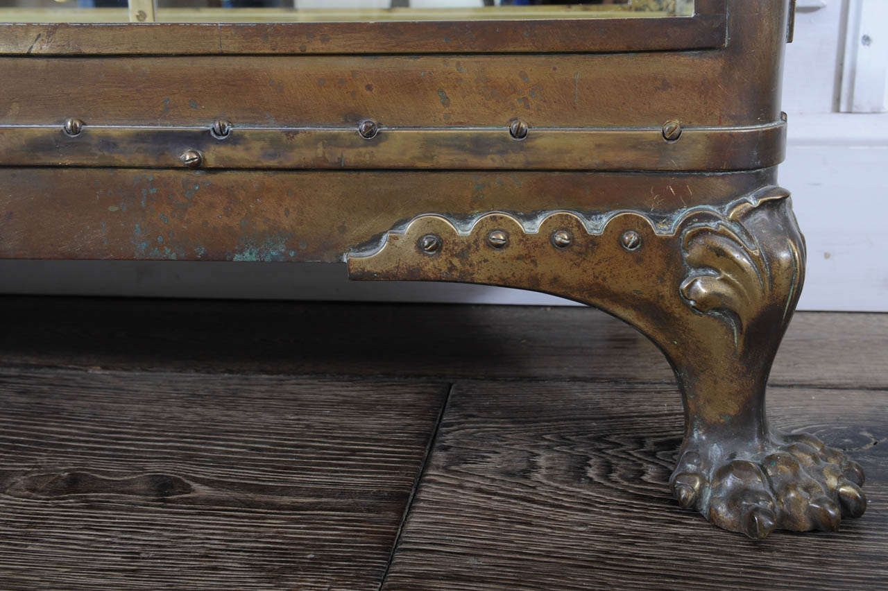 A Fantastic Rare Pair of Brass Showcases with Rounded Corners and Claw Feet 1