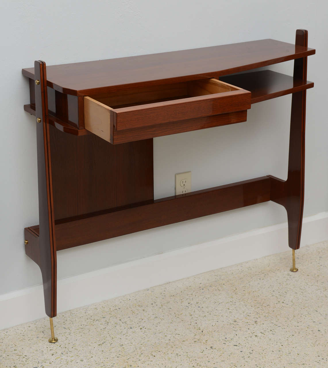 Mid-Century Modern Pair of Italian Modern Mahogany and Brass Console, Attributed to Ico Parisi For Sale