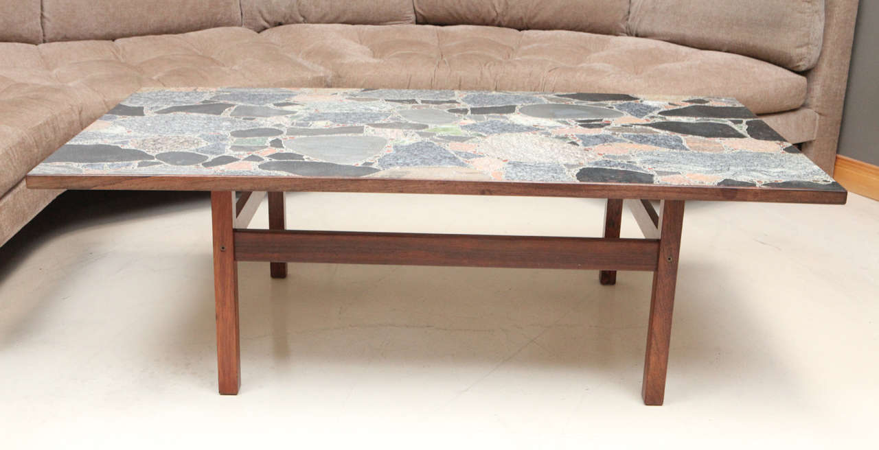 Dänischer Couchtisch aus Palisanderholz mit Terrazzo-Steinplatte