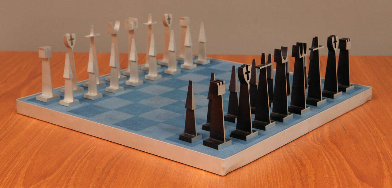 Austin Enterprises aluminum chess set and board.